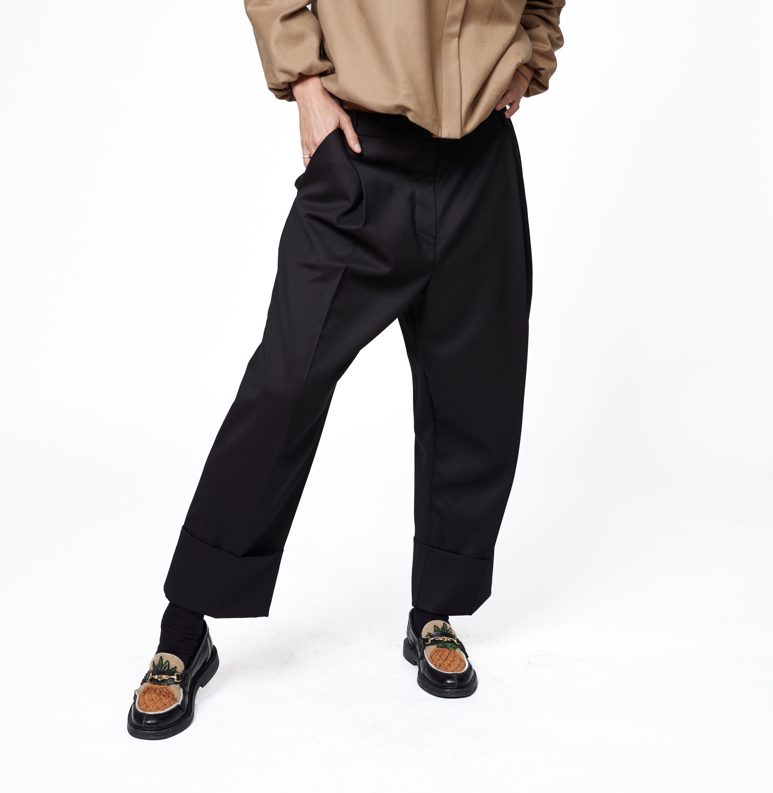 Wool cuff pants b
