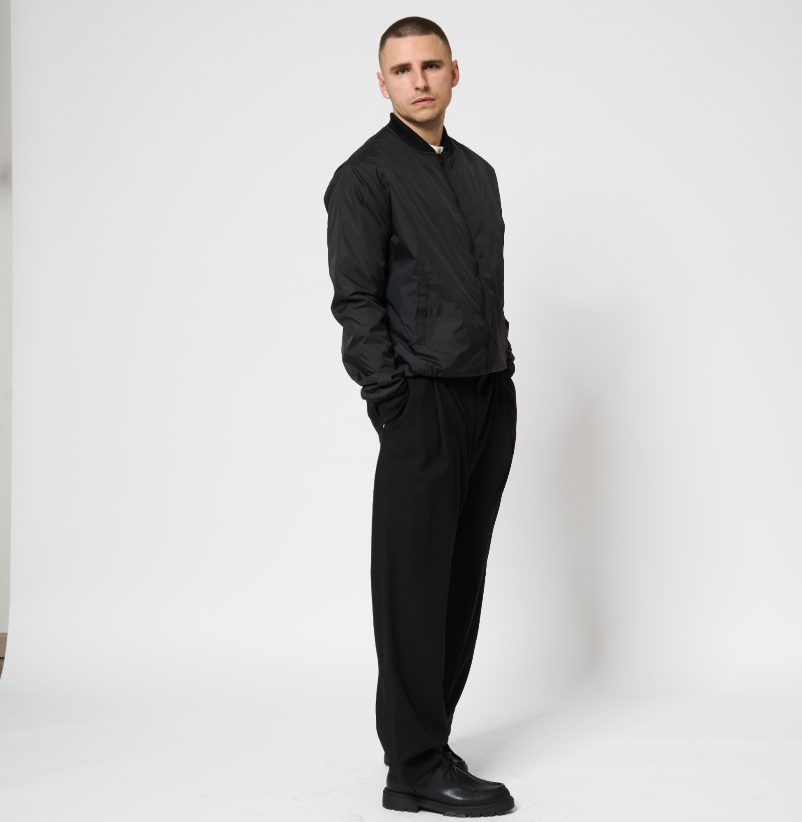 wool classic pants b