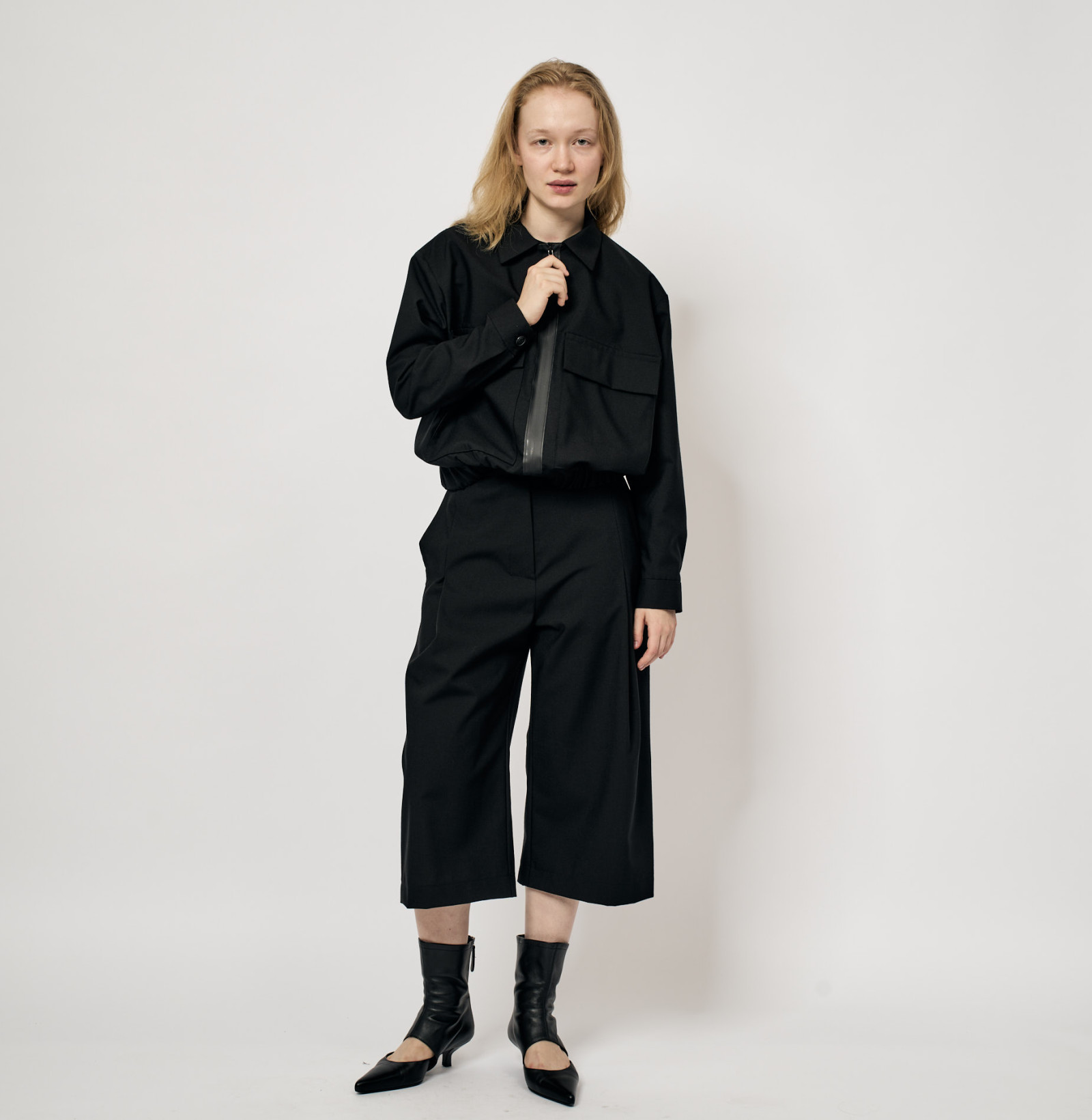 wool mid-calf pants b