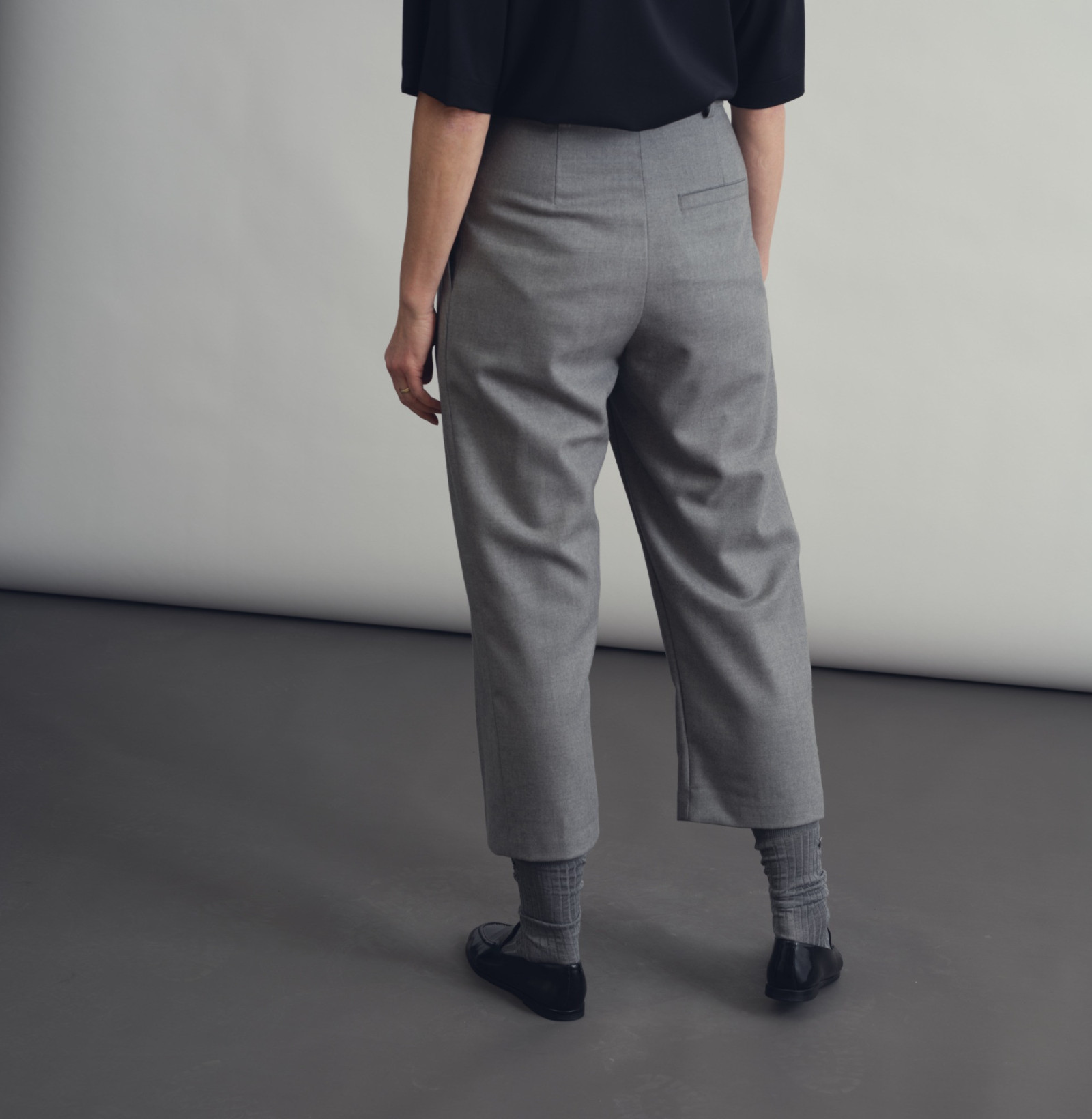 wool classic pants smoke grey