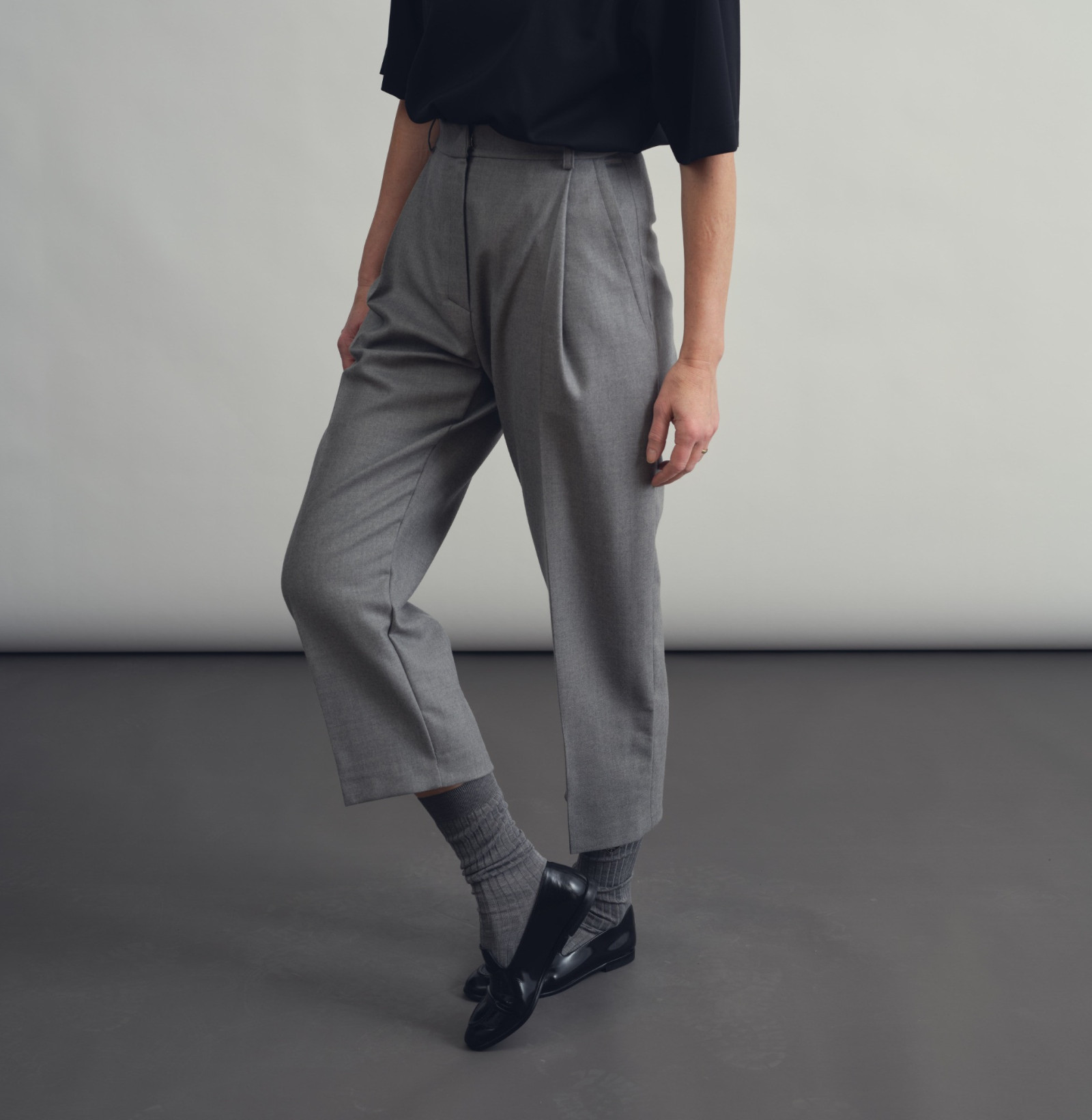 wool classic pants smoke grey