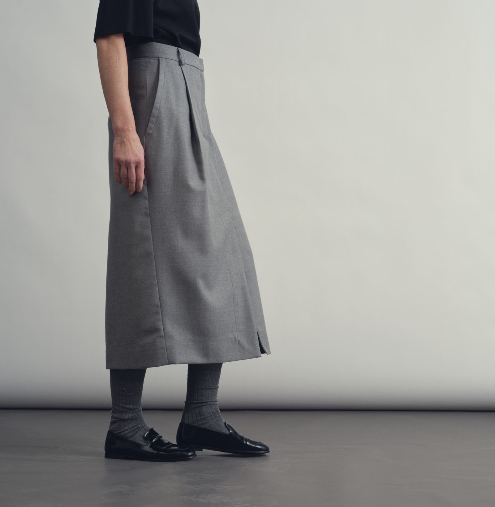 wool skirt smoke grey