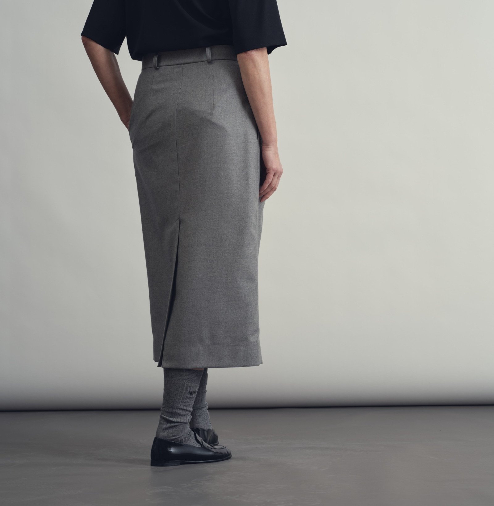 wool skirt smoke grey